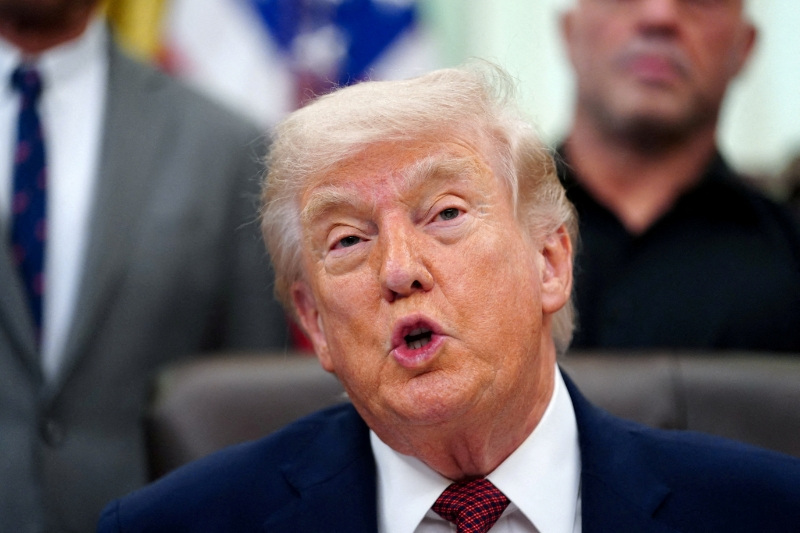 Trump approval drops to 35% as Republican support softens, Reuters/Ipsos poll finds