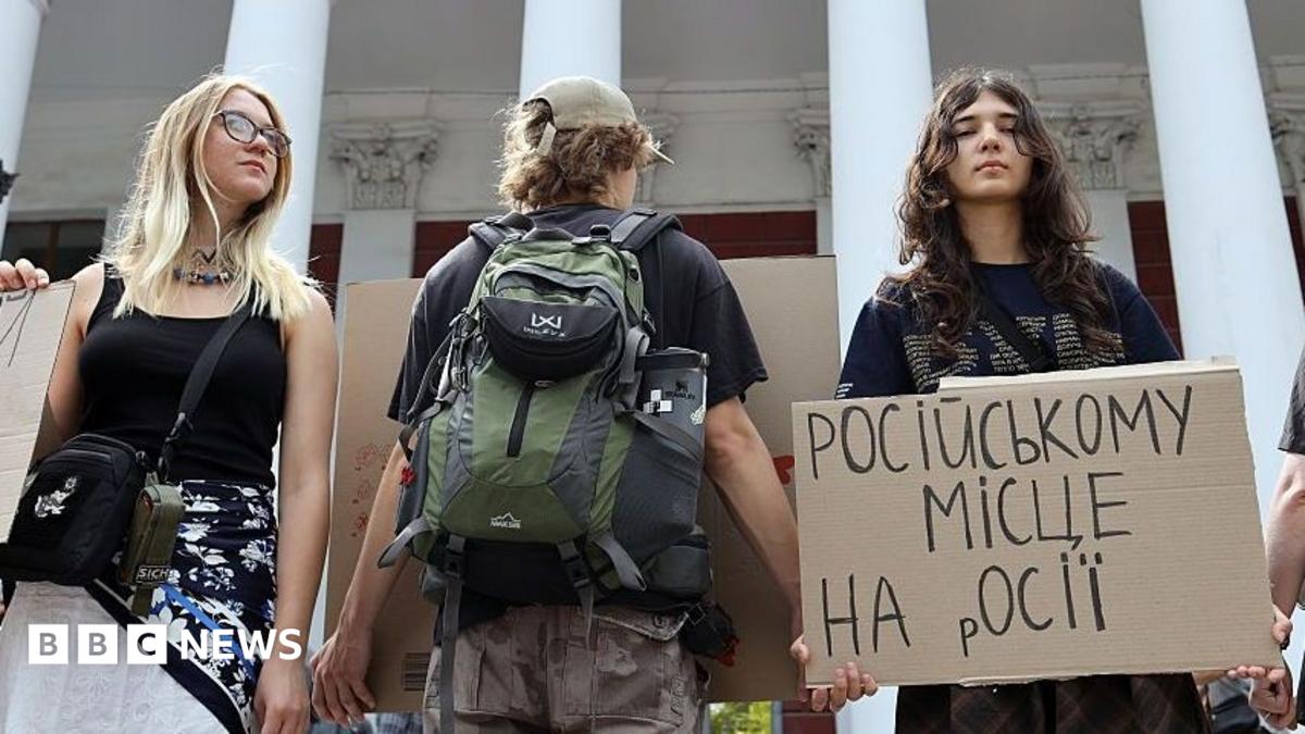 Majority Russian-speaking city in Ukraine considers language ban in the arts