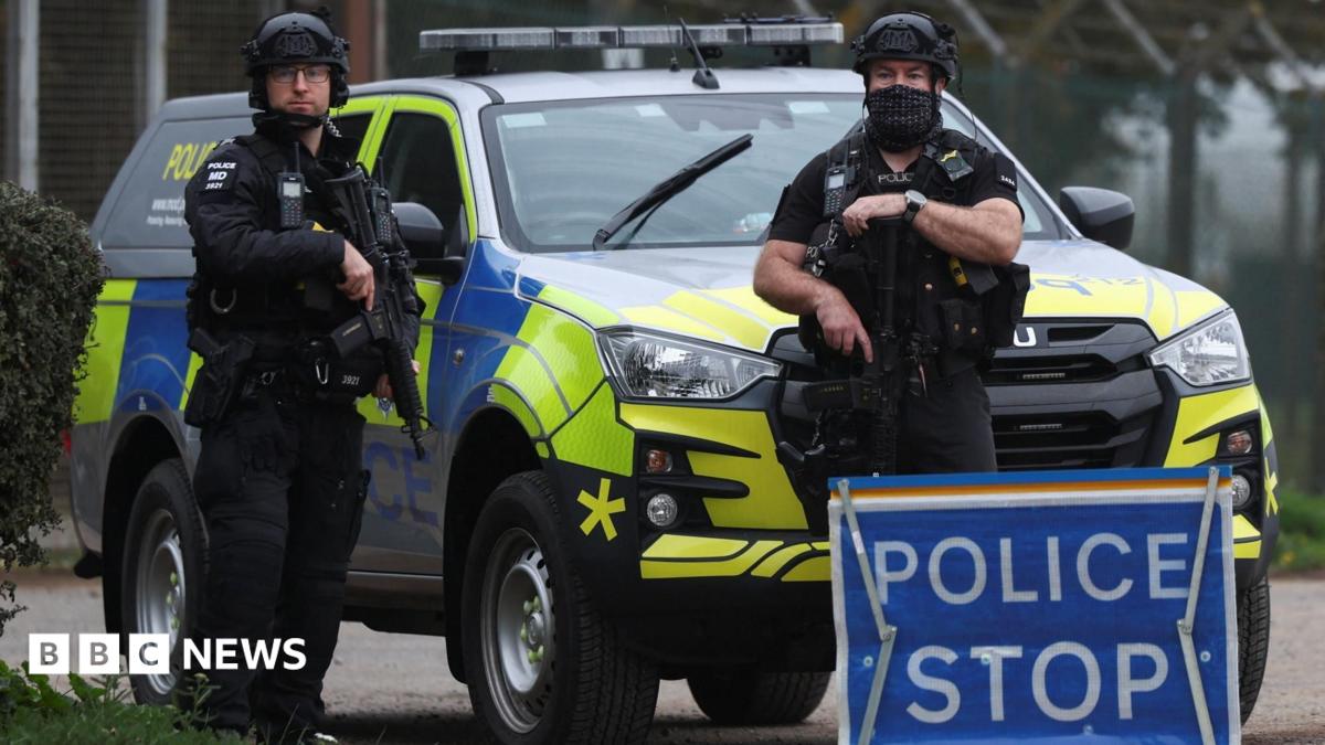 How did the RAF Fairford incident go from 'suspected bomb plot' to police bail?