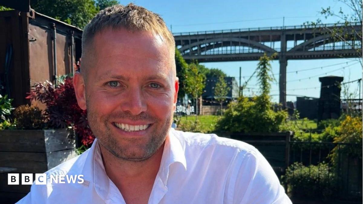 Funeral for officer killed in crash to take place