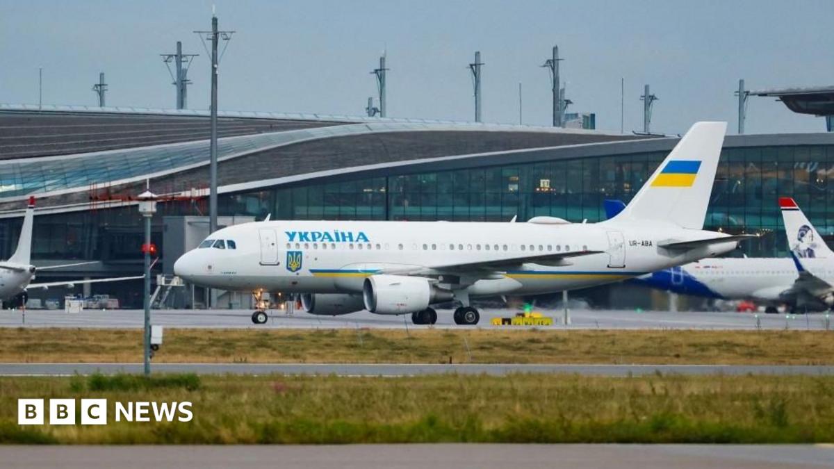 Russian drone incursion delays Zelensky flight