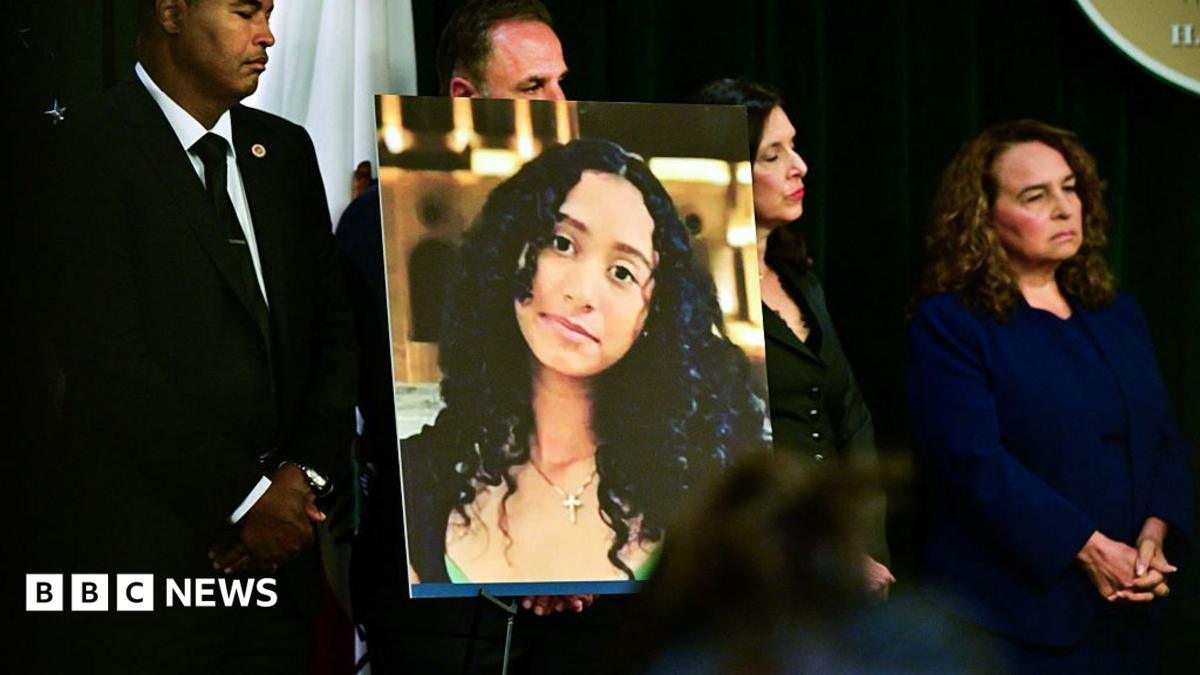 Family of killed teen call for death penalty in D4vd trial