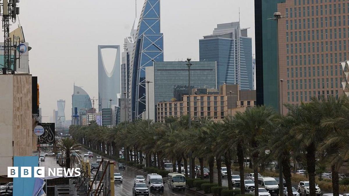 Saudi Arabia issues first air raid alerts for Riyadh since Houthis escalated attacks