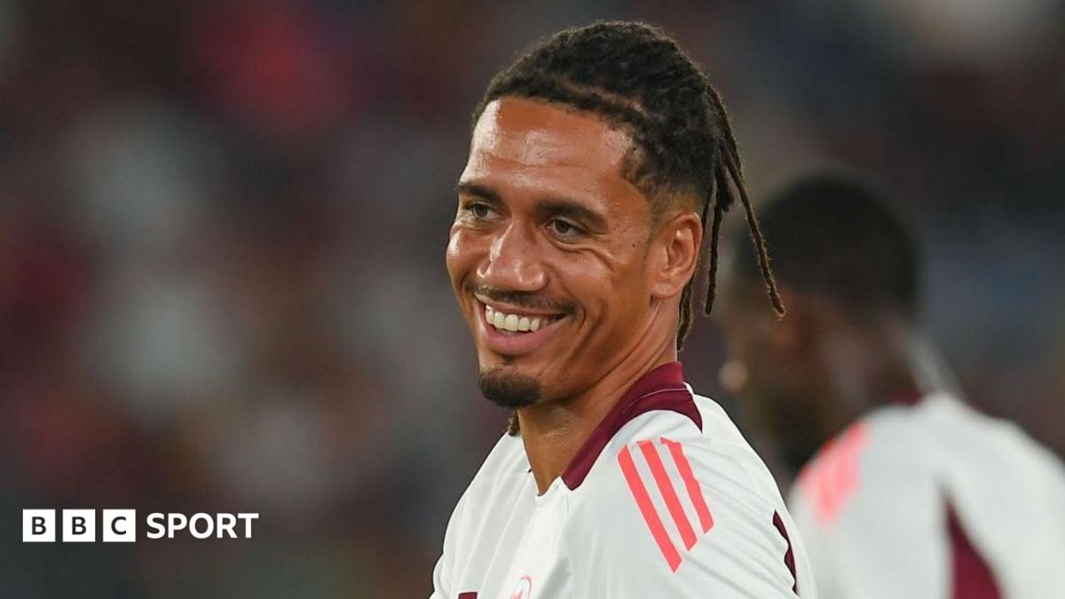 Former Man Utd defender Smalling signs for Porto