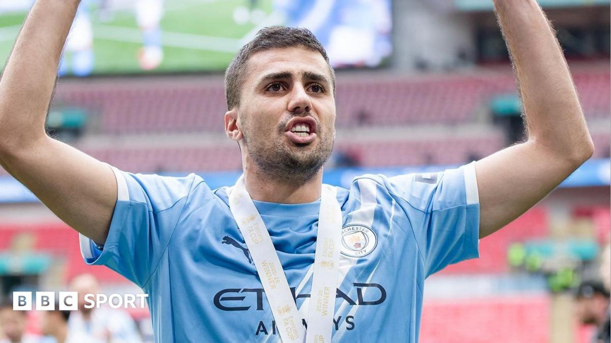 Man City open to selling midfielder Rodri