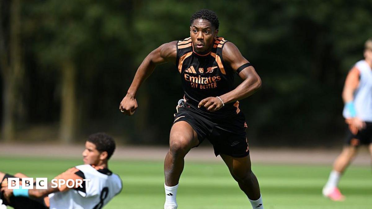 What's happening with Lewis-Skelly's Arsenal future?