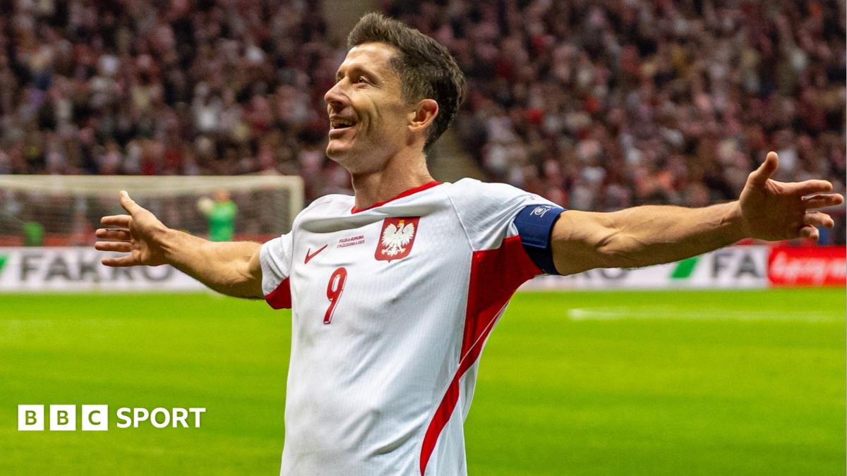 Lewandowski, 38, hits hat-trick in 6-0 Poland win