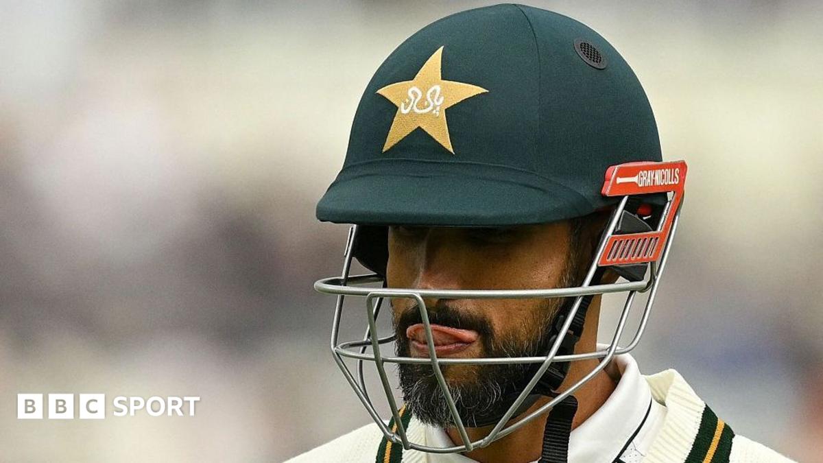 'Embarrassing' Pakistan break record in morning to forget