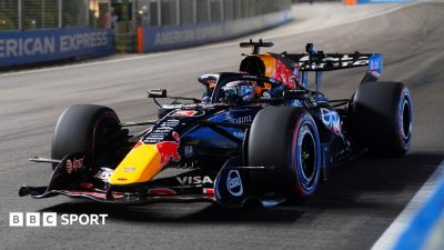 Verstappen beats Ferraris to Singapore pole