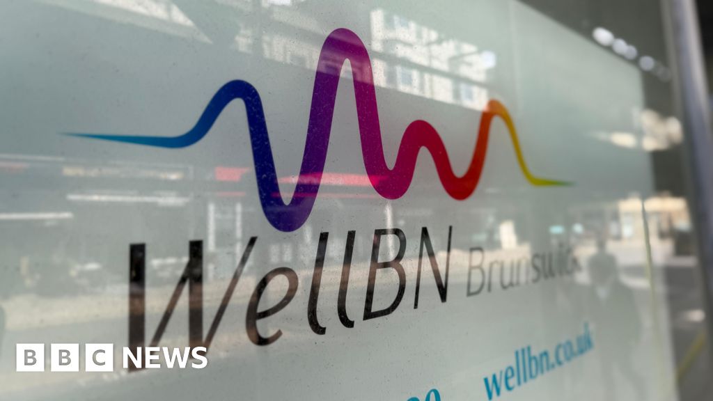 Dozens of children put at risk after gender care failures at GP clinic, inquiry finds