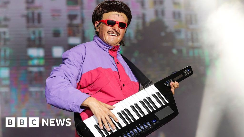 Late singer Oliver Tree's body returned to US after helicopter crash
