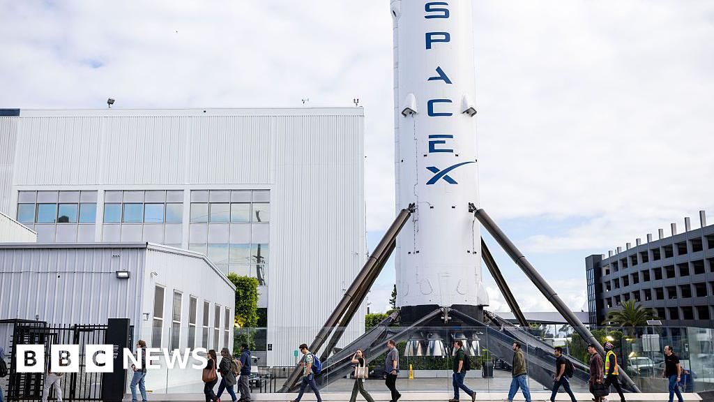 Elon Musk's SpaceX valued at nearly $1.8tn ahead of record share sale