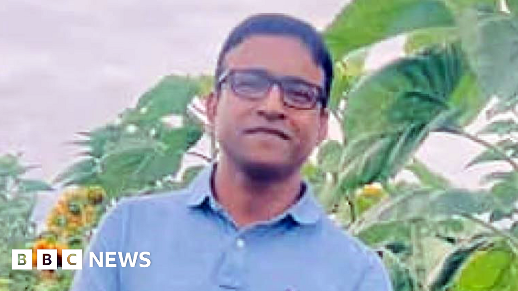 Three British men admit killing restaurant owner in Canada after 'unpaid bill' row