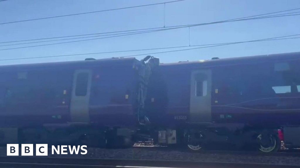 'Like a bomb explosion': Bedford train passenger describes crash