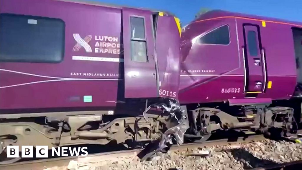 Driver dead and 33 people seriously injured as Bedford train crash declared major incident