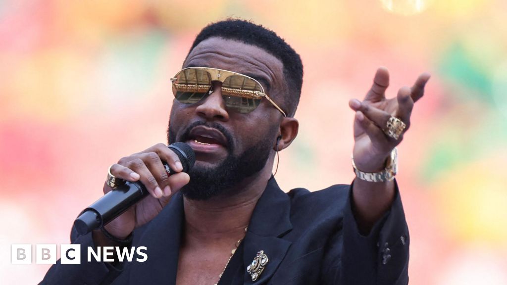 Singer Fally Ipupa's pride at being given major DR Congo honour