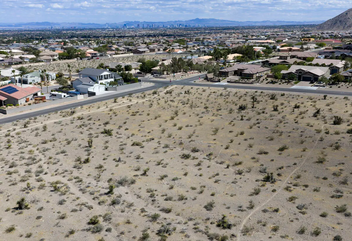 Former Badlands owner buying Las Vegas land again after big settlement with city