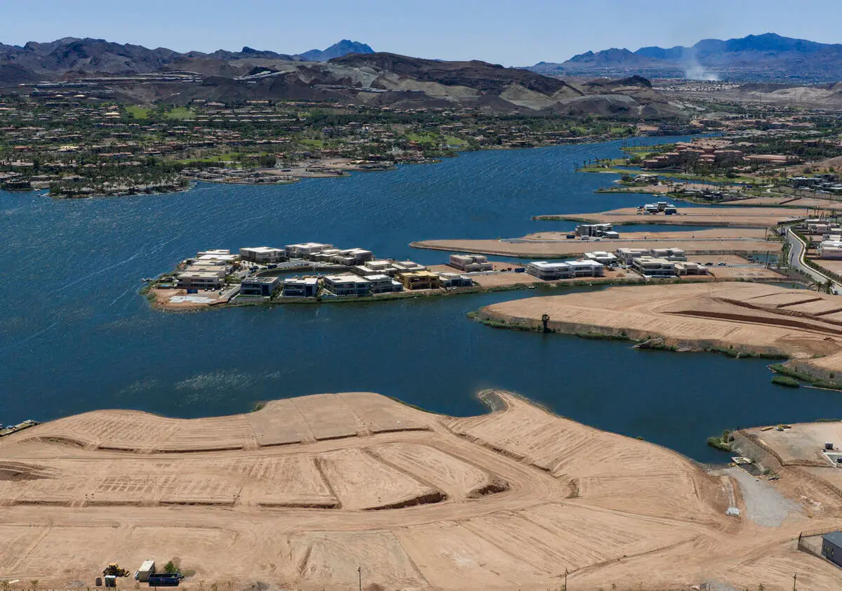 Luxury builder buys land for $33M at Lake Las Vegas, unveils new waterfront project