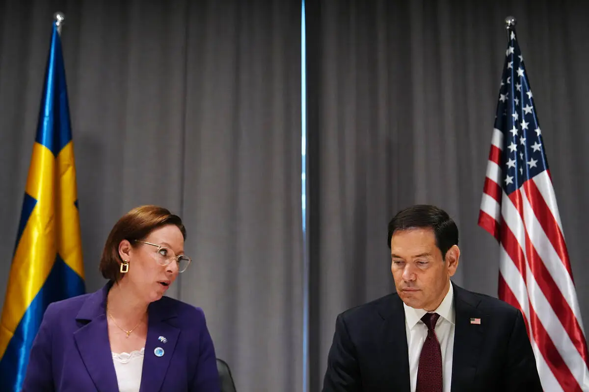 US says ‘slight progress’ in Iran talks amid uncertainty about whether war will resume
