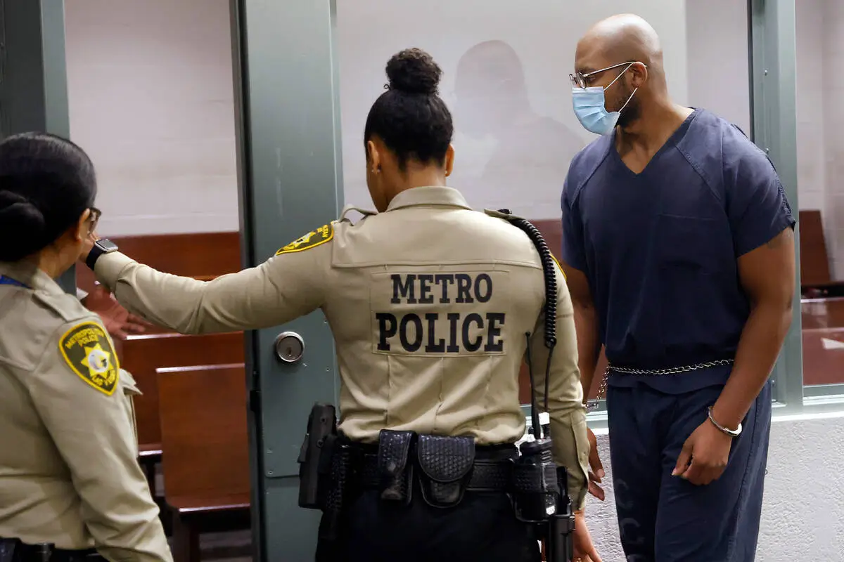 Las Vegas corrections officer held without bail on lewdness charge