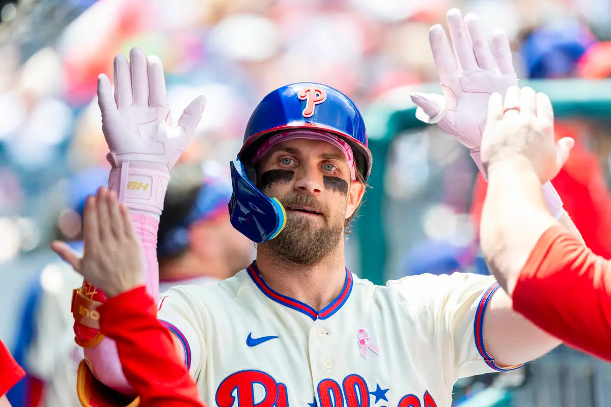 Bryce Harper bristles at blowback from toothbrushing technique