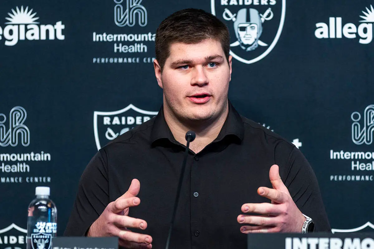 Center of Attention: Tyler Linderbaum setting the standard for Raiders