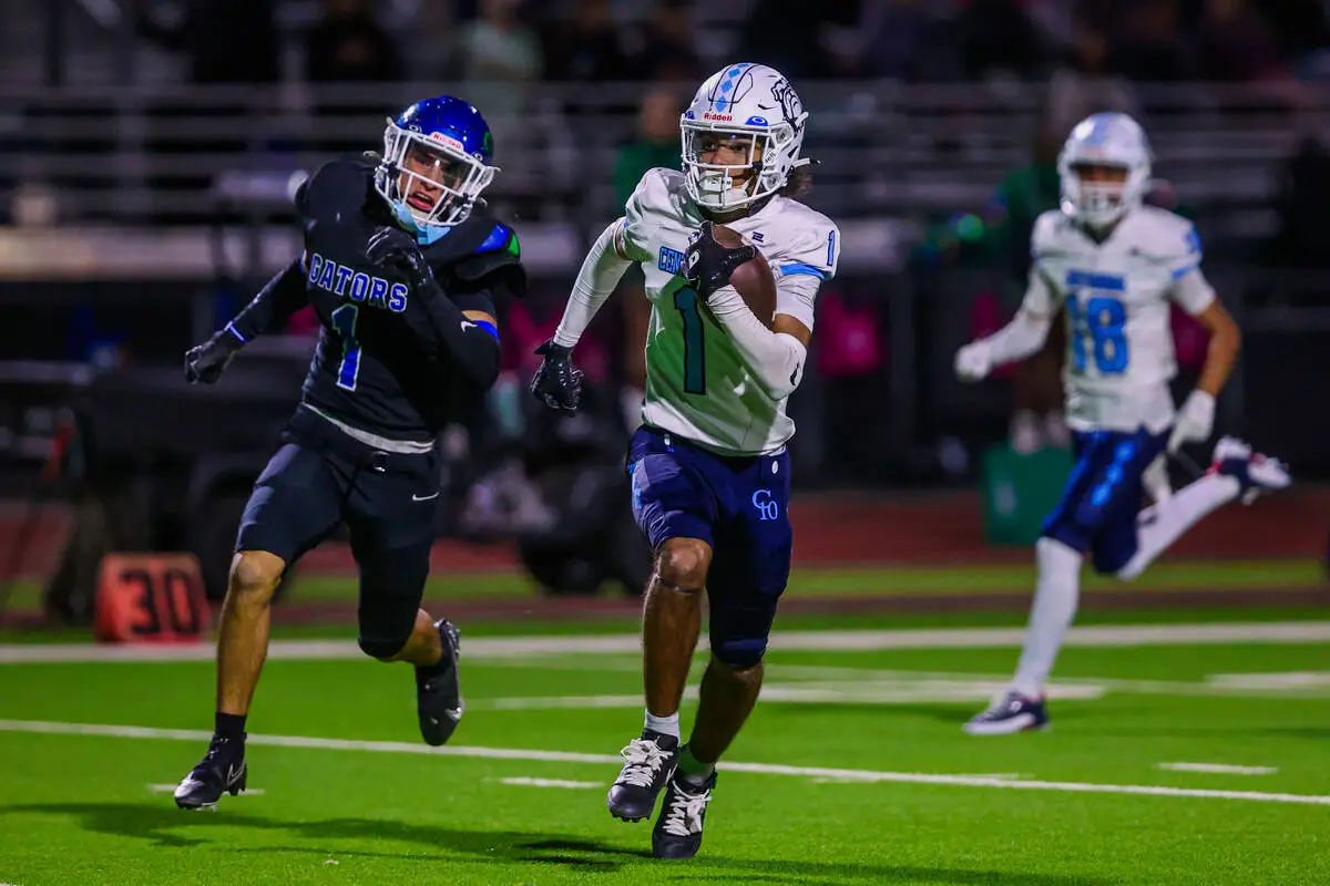 3-star Centennial WR commits to Big Ten school