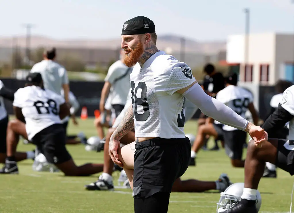 Raiders’ Maxx Crosby “real close” to return, still facing “battle” with knee rehab