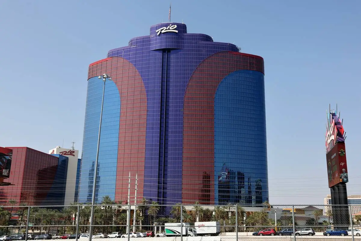 Off-Strip hotel-casino eliminates resort fees for current, future group bookings