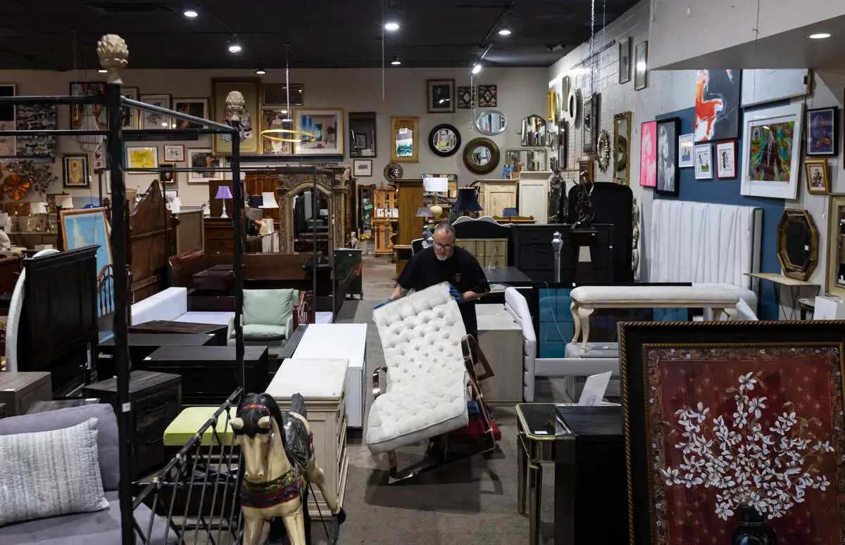 Facing redevelopment pressure, Las Vegas shop owner buys her building