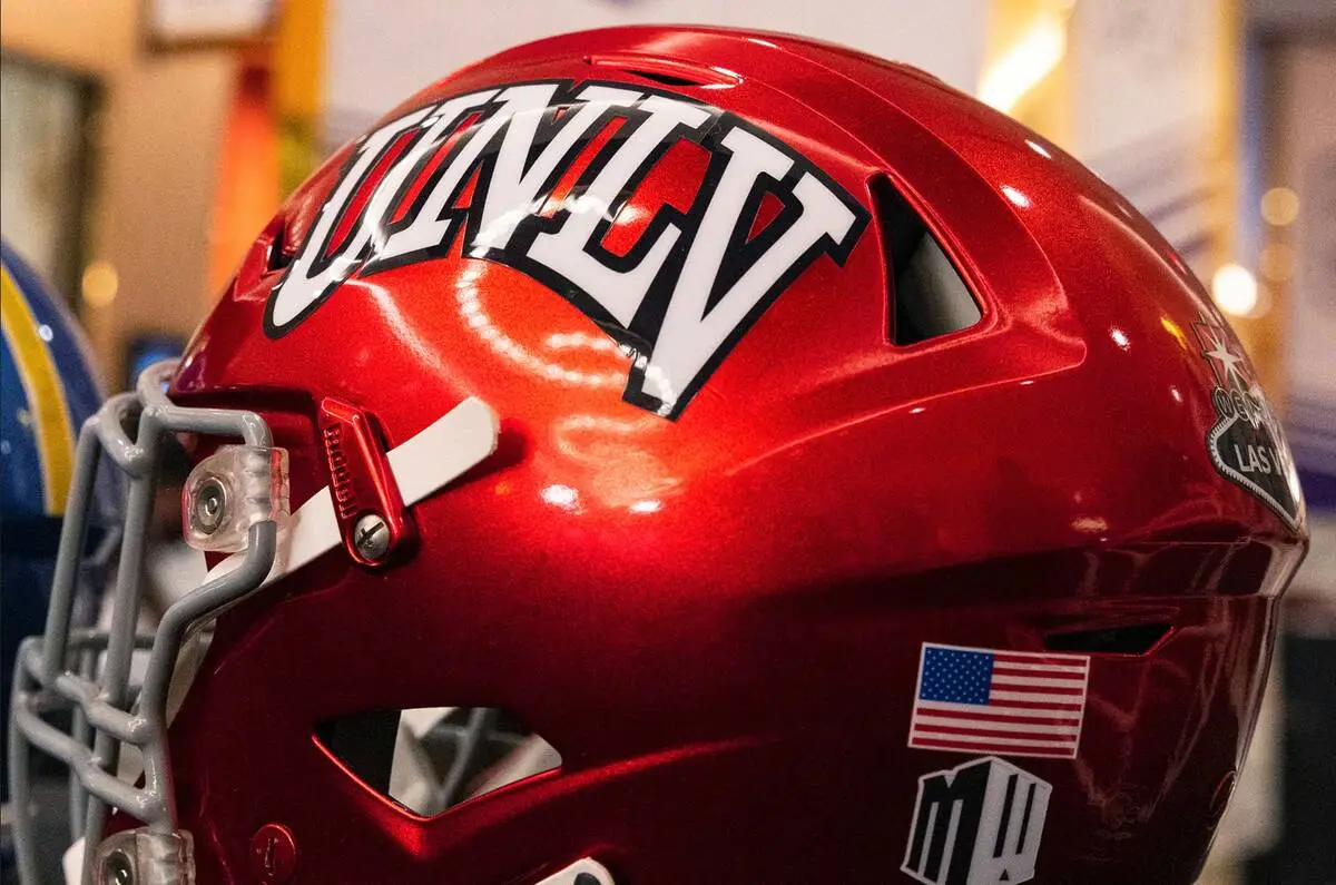 McNabb Jr., son of NFL great, to play at UNLV