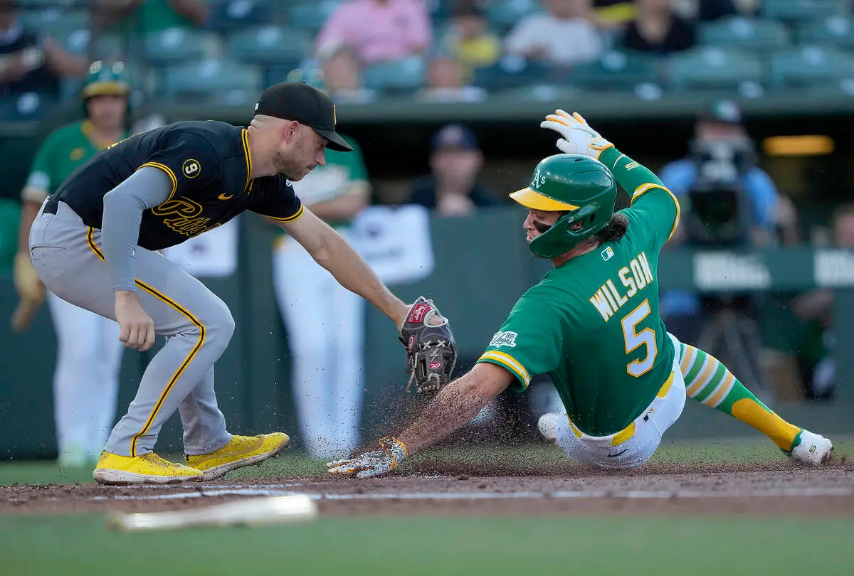 Reynolds connects twice as Pirates rally past Athletics for 6-5 victory