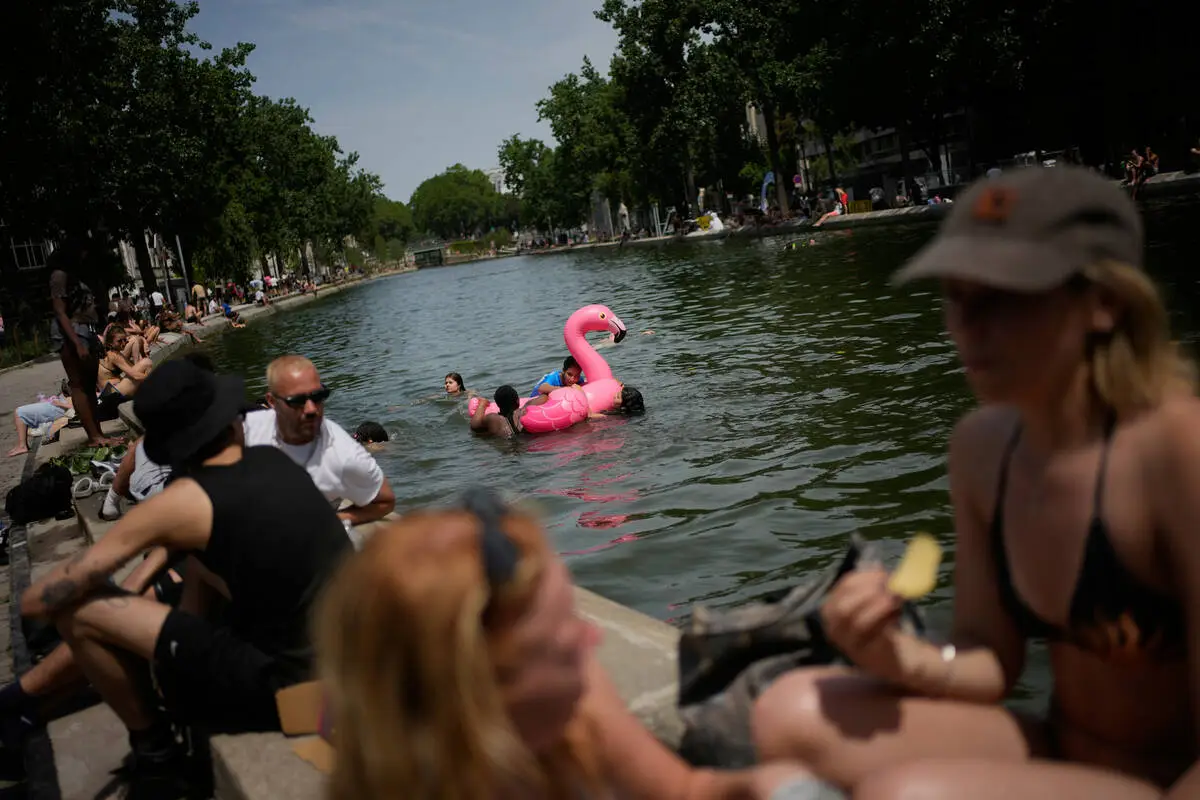 VICTOR JOECKS: While Las Vegas chills, green schemes roast Europe