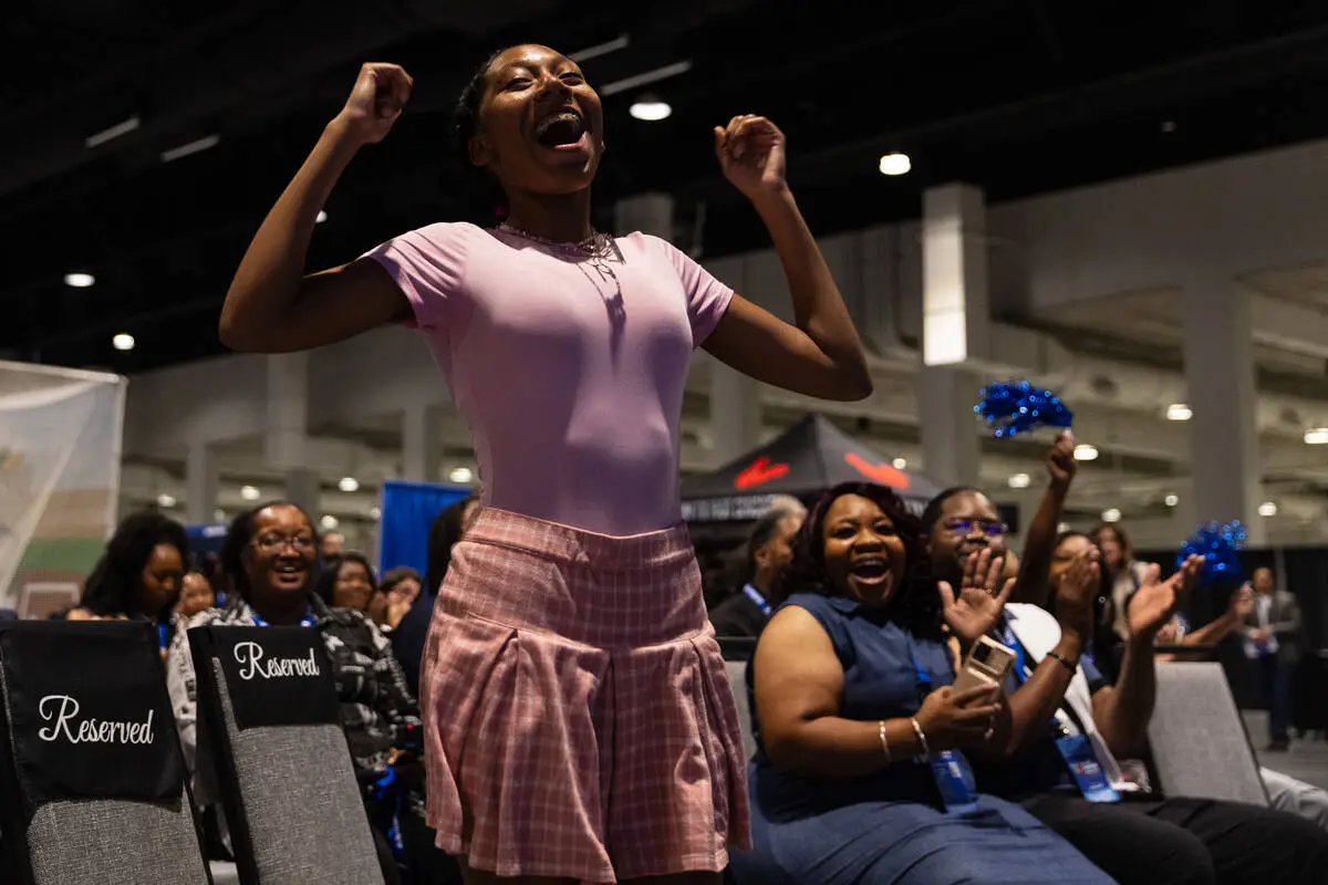 Teens pitch business ideas during Vegas Chamber’s annual trade show