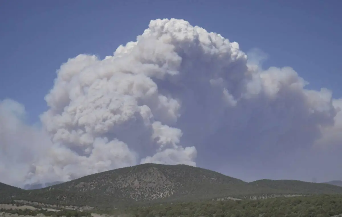 Utah declares a state of emergency, restricts fireworks amid growing wildfire