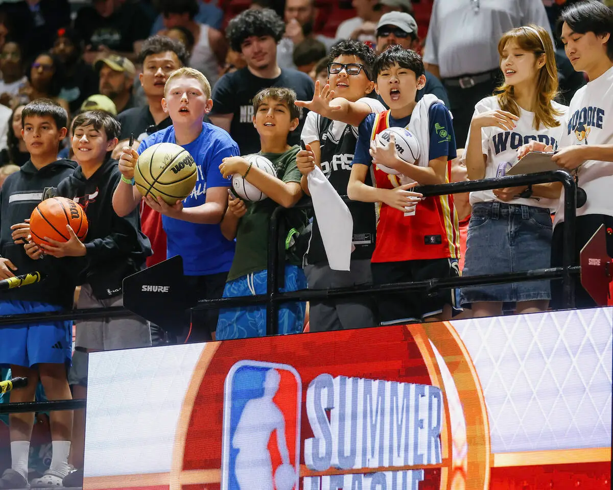 NBA Summer League Day 2: Scores, stars of the day, faces in the crowd