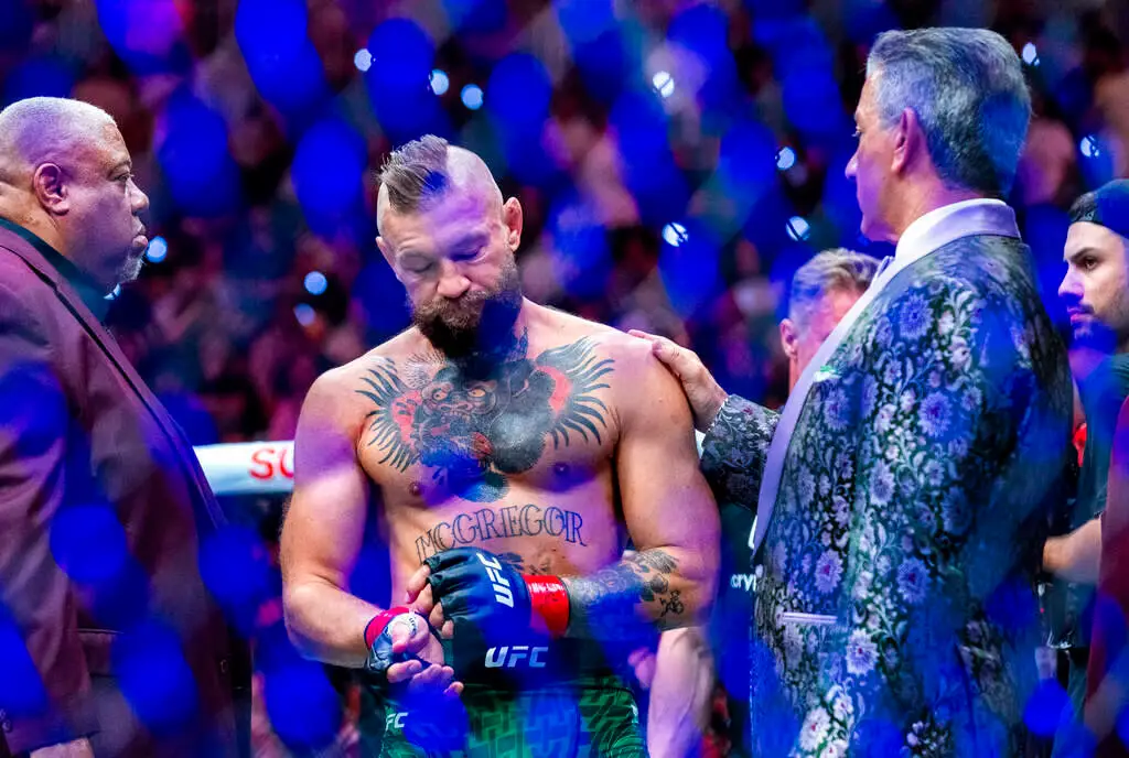 Gordon: Conor McGregor, shopworn, injured, had his day in the UFC sun
