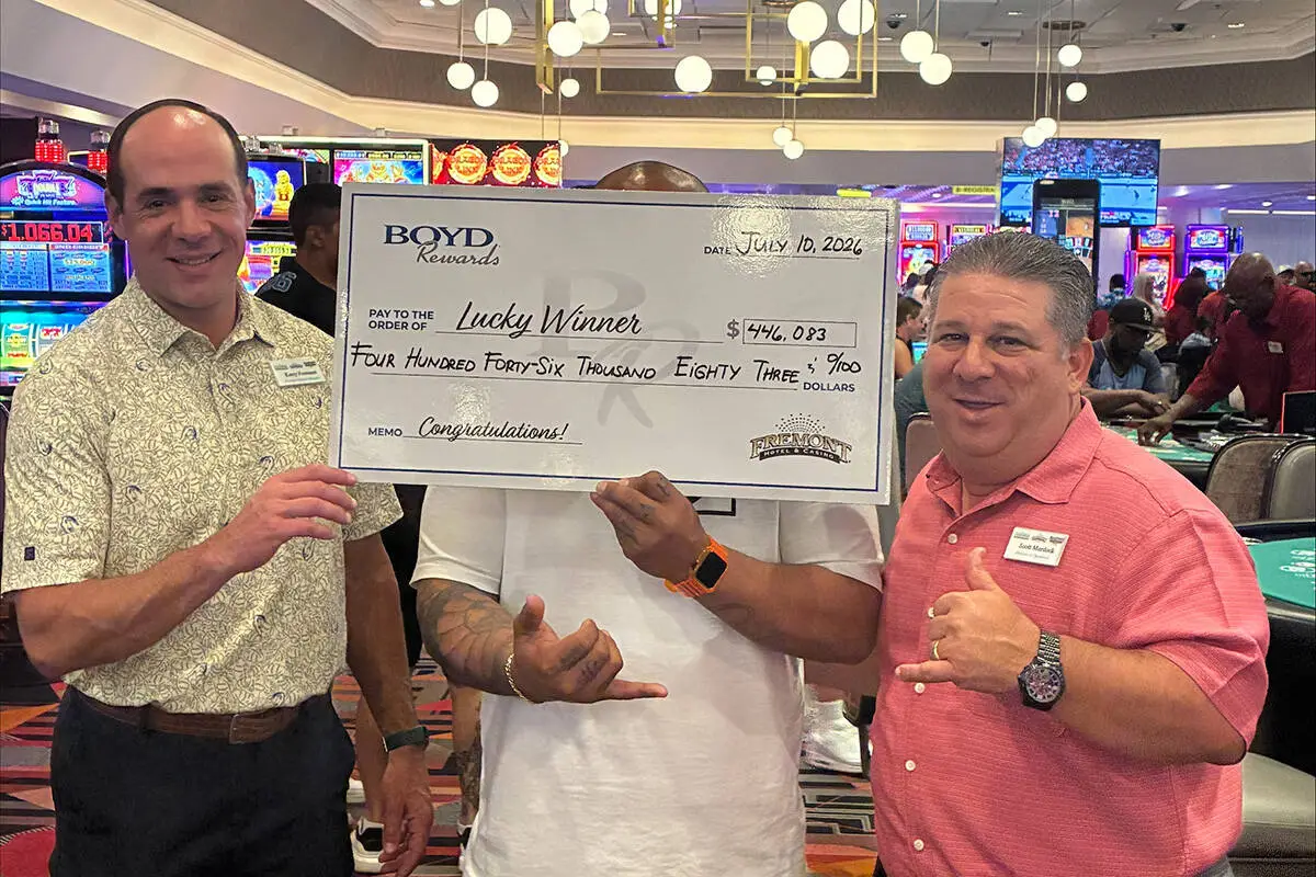 Visitor from Hawaii hits $446K table game jackpot at Las Vegas casino