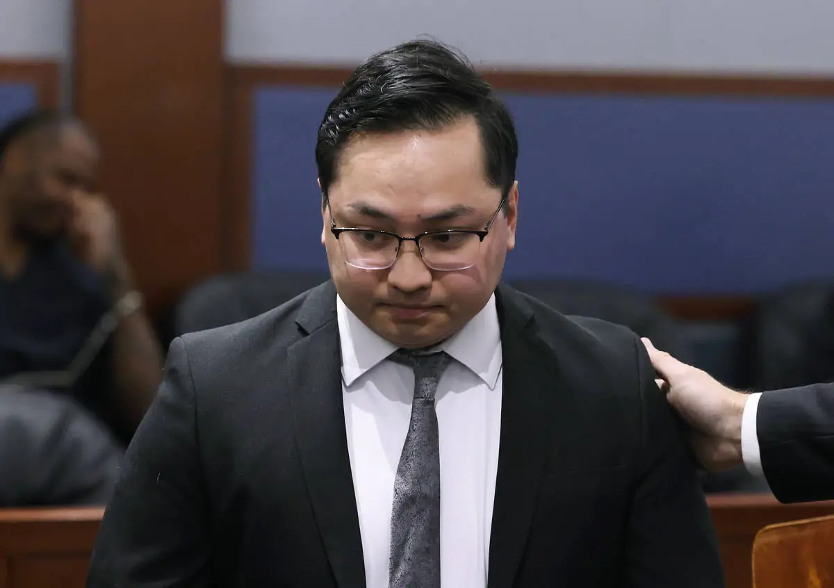 Plea entry hearing delayed for ex-Metro officer accused of asking woman for hug, kiss