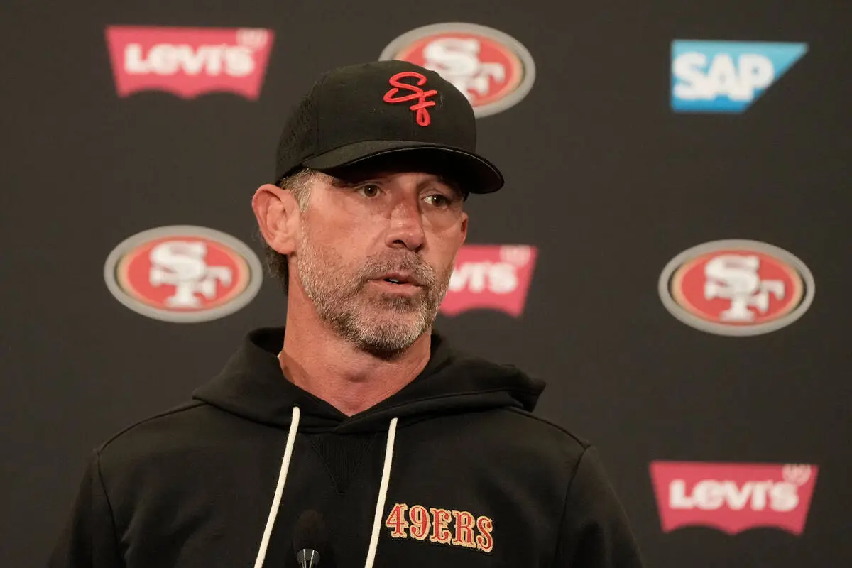 49ers coach Kyle Shanahan hurt in a car crash, limited as training camp opens