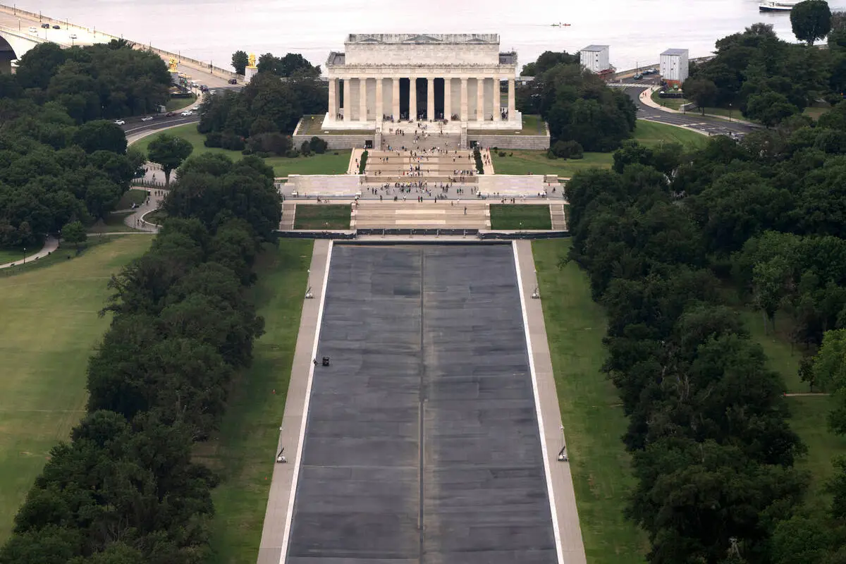 DOJ drops criminal case against ex-Olympian charged with damaging Reflecting Pool