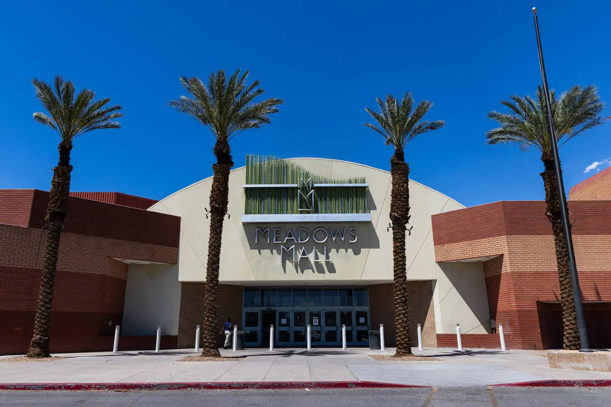 $100M loan on Meadows Mall is not paid off, goes to special servicing, analysts report