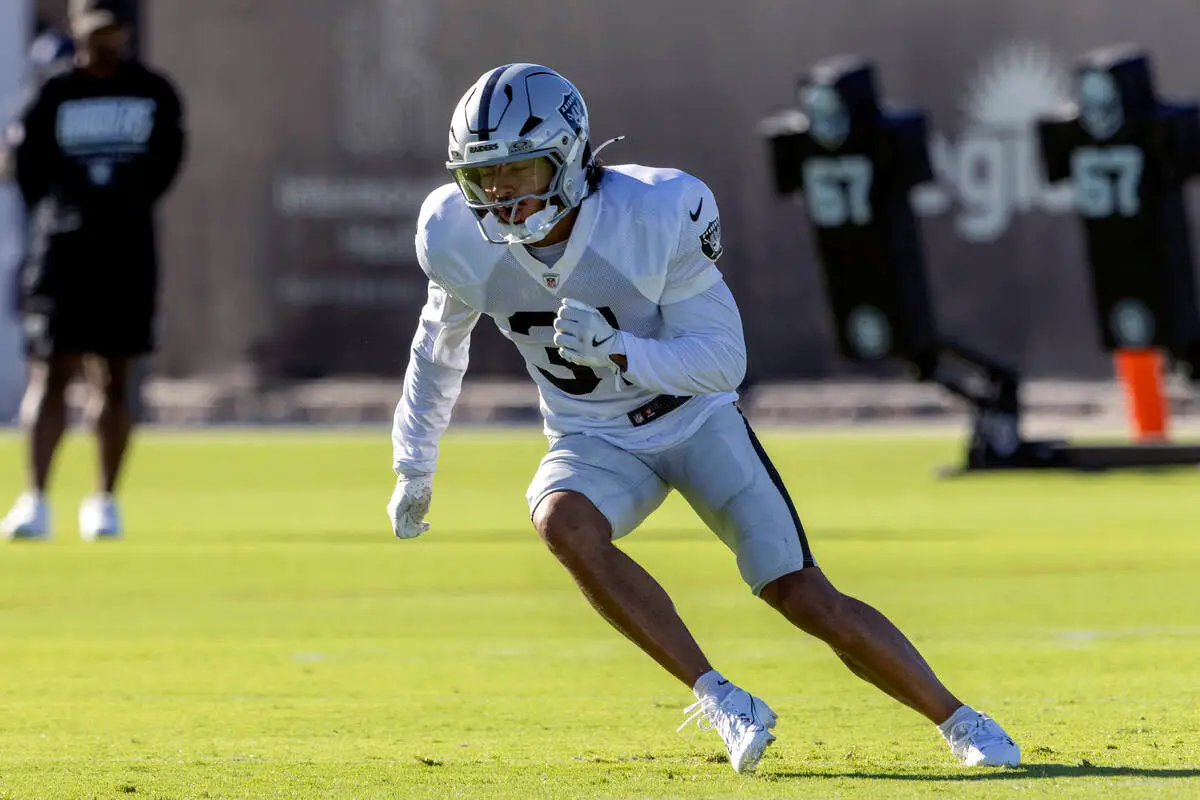 Raiders training camp turns up a notch as Fernando Mendoza bounces back