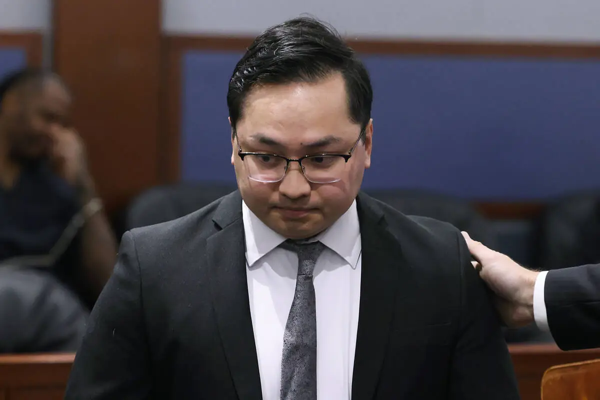 Judge weighs jail for ex-Metro officer who pleaded guilty to groping woman