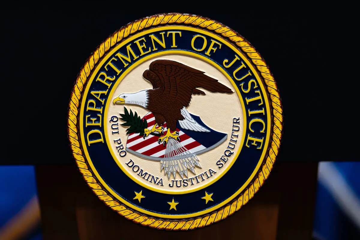 ‘No serious dispute’ that Comey’s seashell post could be read as a Trump threat, prosecutors say