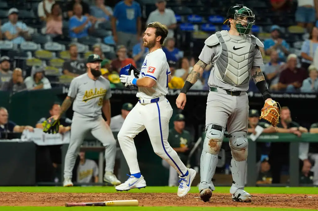 Athletics once again blow late lead to the Royals, lose 9-7