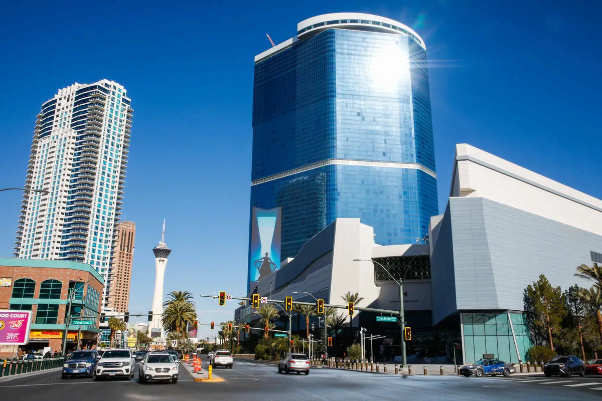 Fontainebleau Las Vegas investigates glass falling from hotel exterior