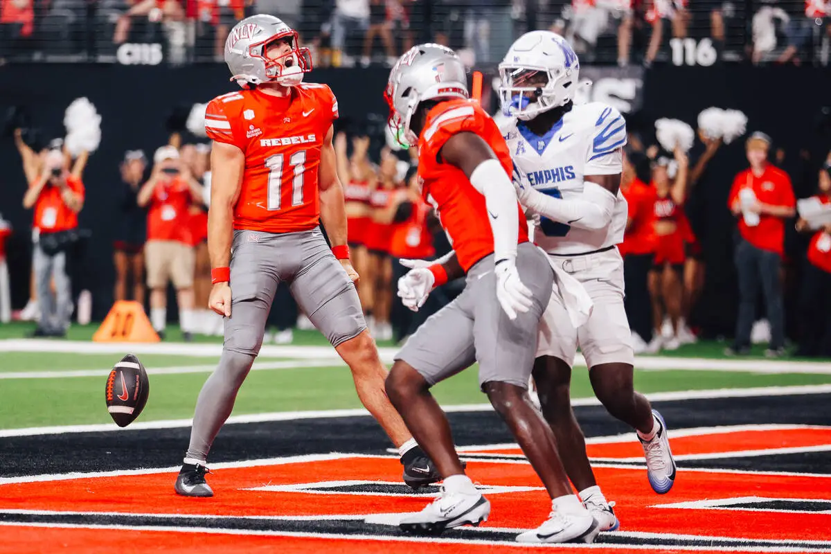 Arnold seemingly in driver’s seat of UNLV’s quarterback battle after Week 0