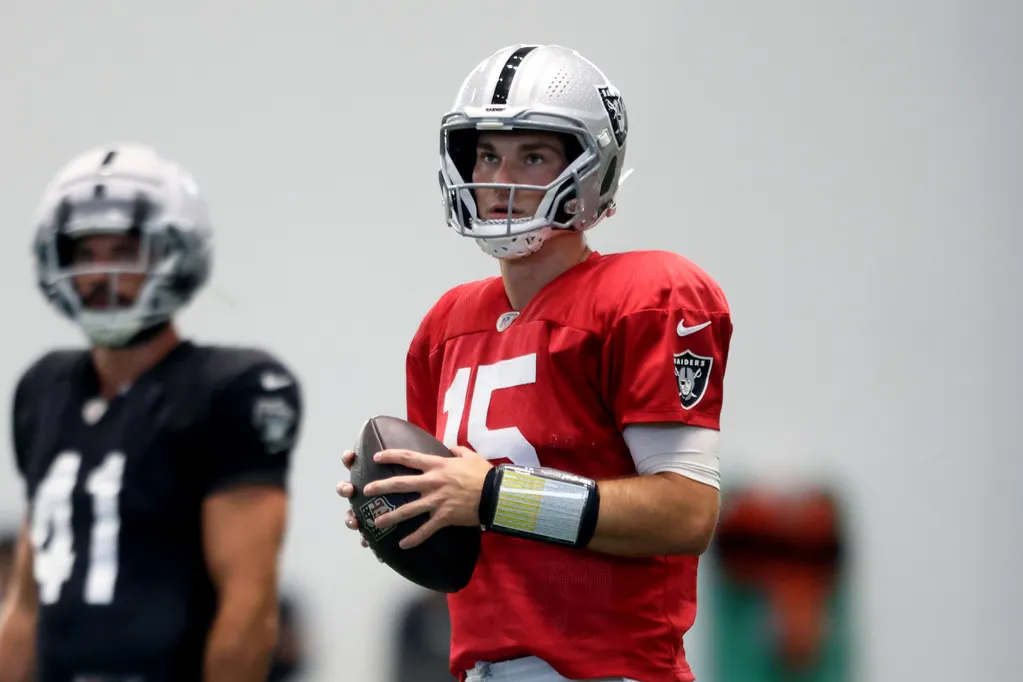Raiders’ Fernando Mendoza shows right response after seesaw showing in preseason
