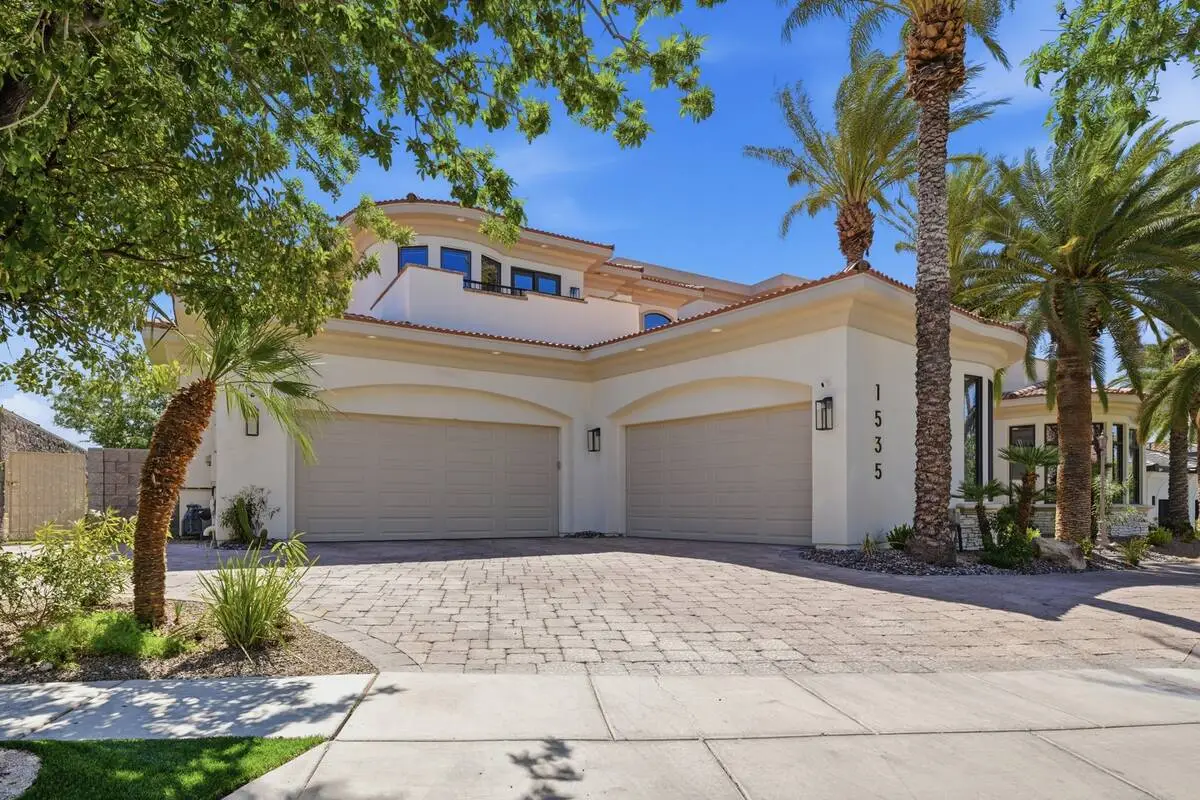 Former Raider’s Henderson home gets price cut to $6.75M — PHOTOS
